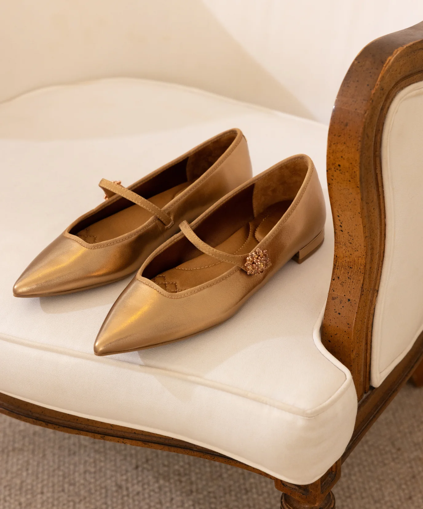 The Goldfinch 15 Mary Jane - Vintage Gold Metal Leather - Image 3
